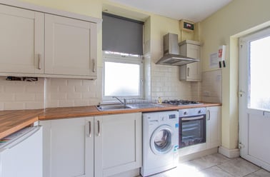 Glenroy Street, Plasnewydd, Cardiff - Image 2